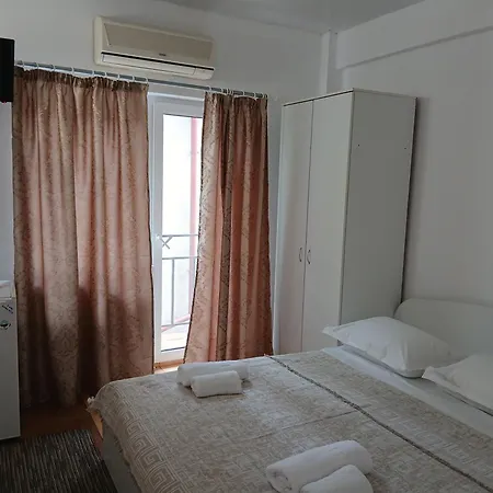 Casa Tomis