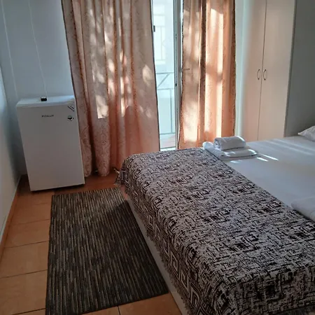 Pensión Casa Tomis *
